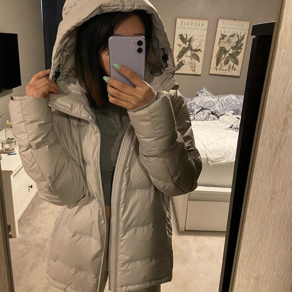 Uniqlo puffer jacket - Picture 3 of 4